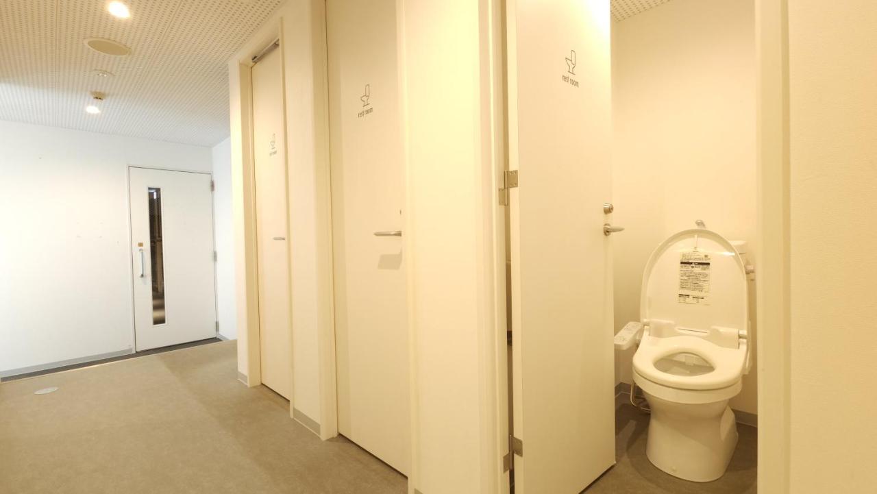 Acro Capsule Hotel Namba Dotonbori Осака Экстерьер фото