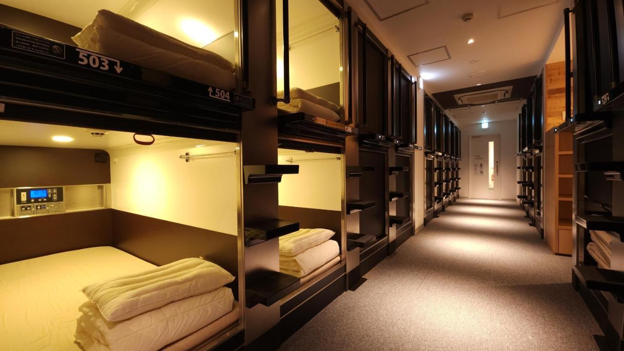 Acro Capsule Hotel Namba Dotonbori Осака Экстерьер фото